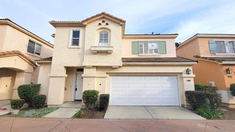 Photo of 1205 Calle Tesoro, Chula Vista, CA 91915 (MLS # 250046217)