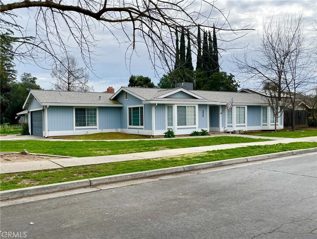 3332 Shamrock