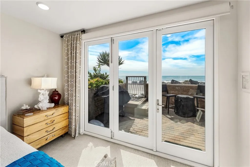 700 S The Strand 106