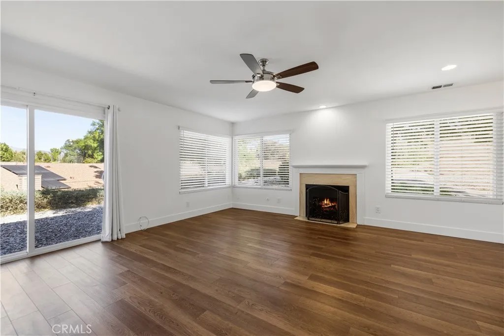 26277 Rainbow Glen Dr