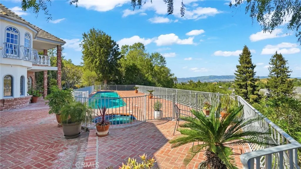 4548 Ellenboro