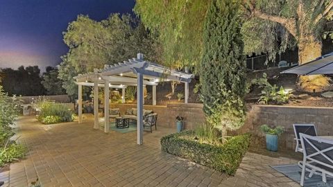 Tiny photo for 285 Oak Valley Lane, Escondido, CA 92027 (MLS # NDP2510345)