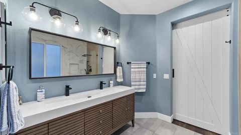 Tiny photo for 285 Oak Valley Lane, Escondido, CA 92027 (MLS # NDP2510345)