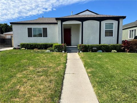 11821 Menlo Los Angeles CA 90044