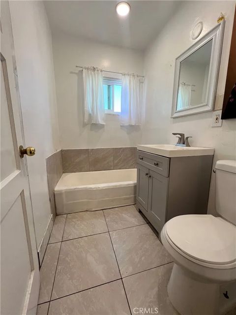 Tiny photo for 11821 Menlo Ave, Los Angeles, CA 90044 (MLS # RS25238400)
