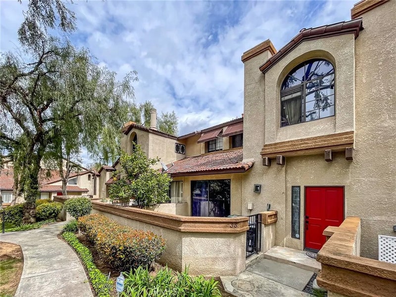 33 Wildflower Place
