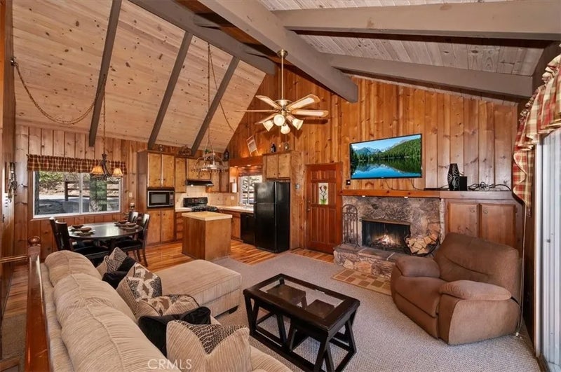 26525 Walnut Hills