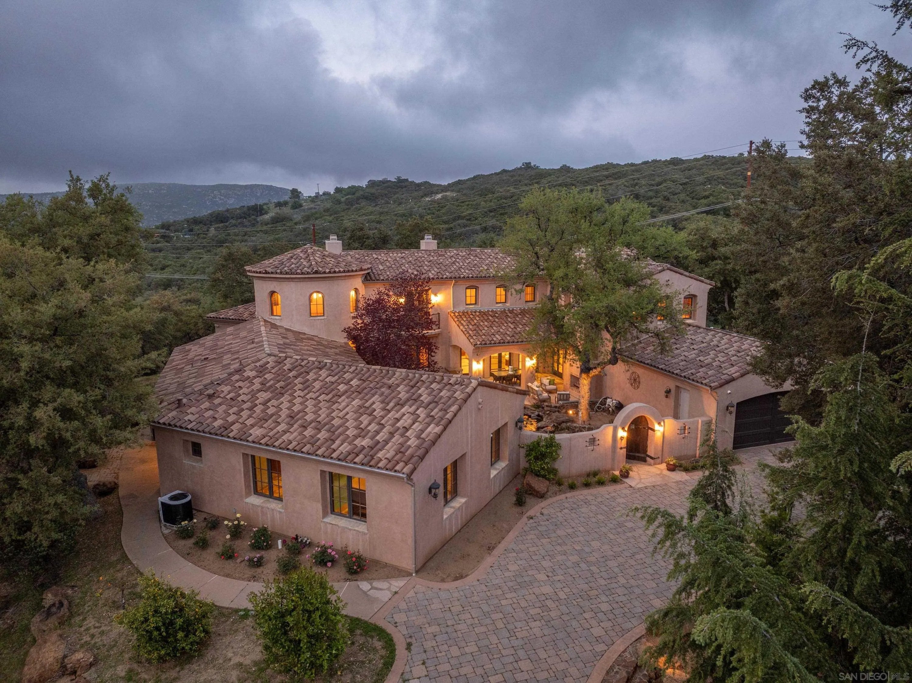 23835 Viejas Grade