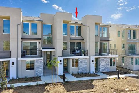 Tiny photo for 13928 Boyden Way, Mira Mesa, CA 92126 (MLS # NDP2509687)