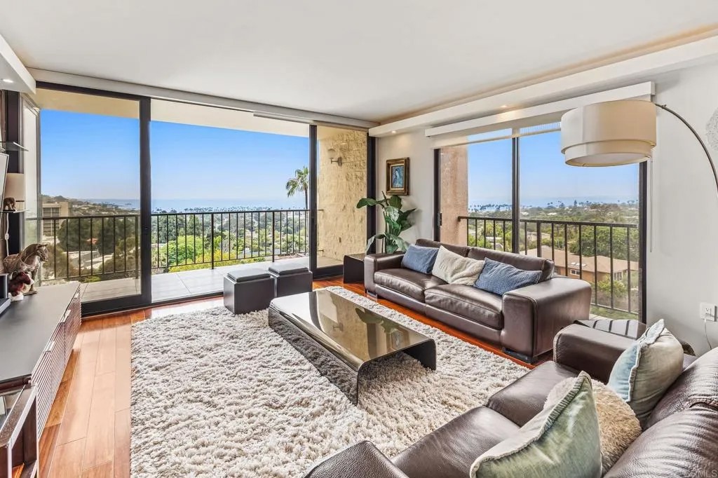 2500 Torrey Pines Road 805
