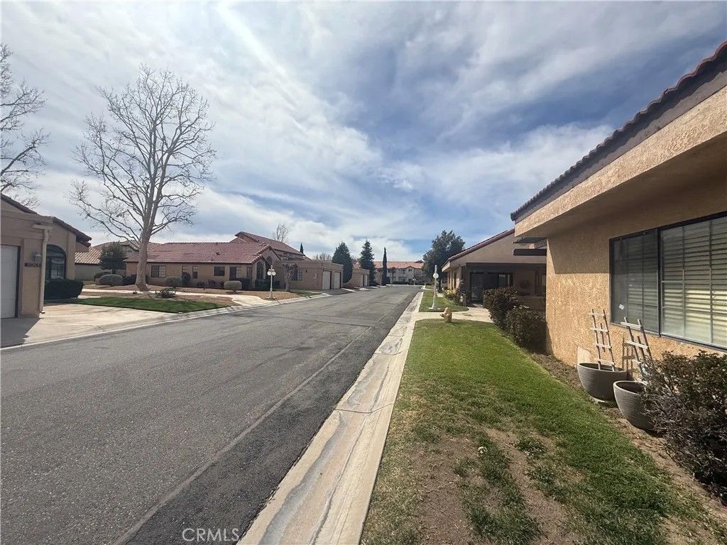 Photo of 11620 Pepper Ln, Apple Valley, CA 92308 (MLS # SB26043744)