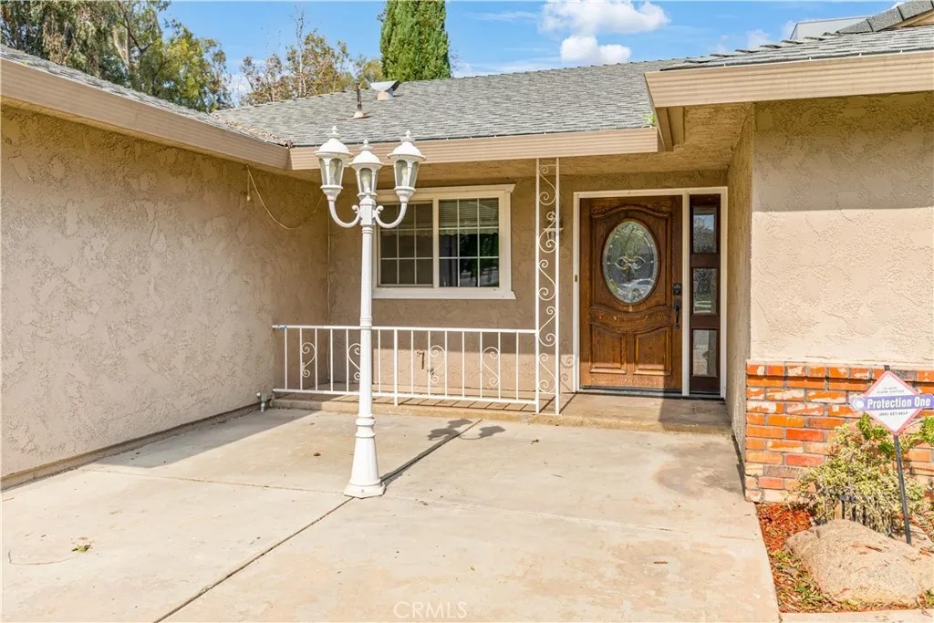 589 Leslie Court