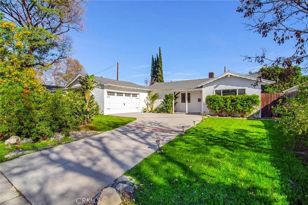 Photo of 7746 Mclaren Ave, West Hills, CA 91304 (MLS # SR26016478)