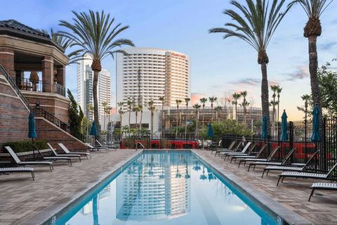 Tiny photo for 500 W Harbor #1318, San Diego, CA 92101 (MLS # 250031099)