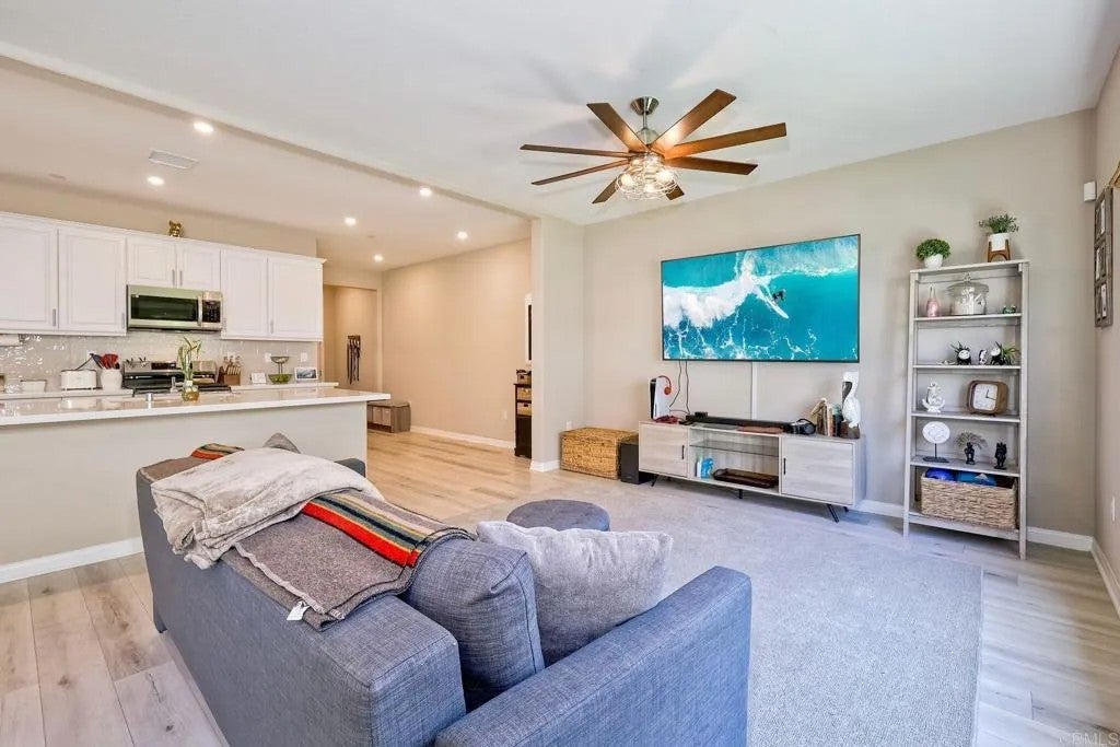 1715 Crabapple Way
