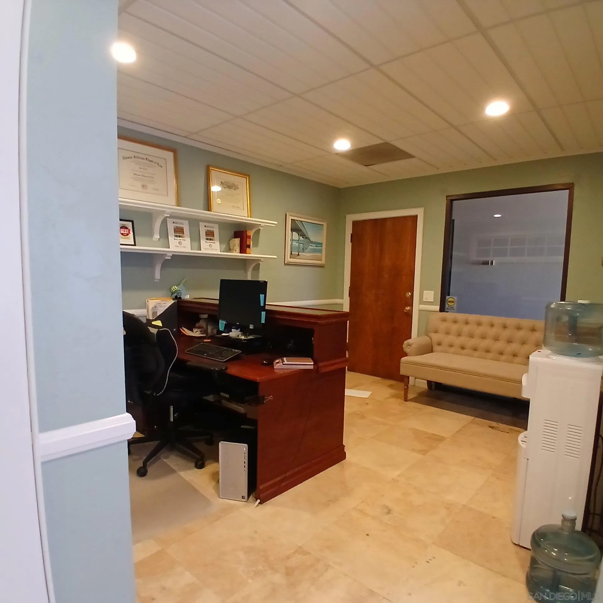 4870 Santa Monica