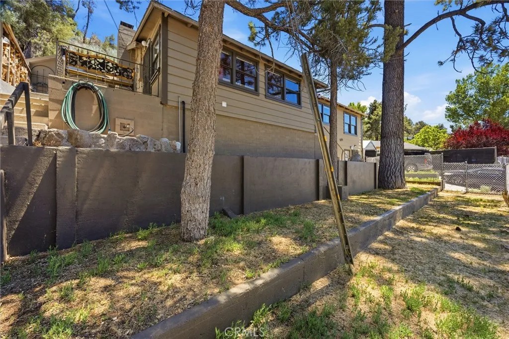 7100 Lakewood Drive