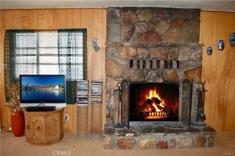 Tiny photo for 545 Wanita Ln, Big Bear Lake, CA 92315 (MLS # SW25232681)