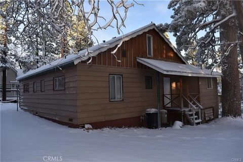 Tiny photo for 545 Wanita Ln, Big Bear Lake, CA 92315 (MLS # SW25232681)