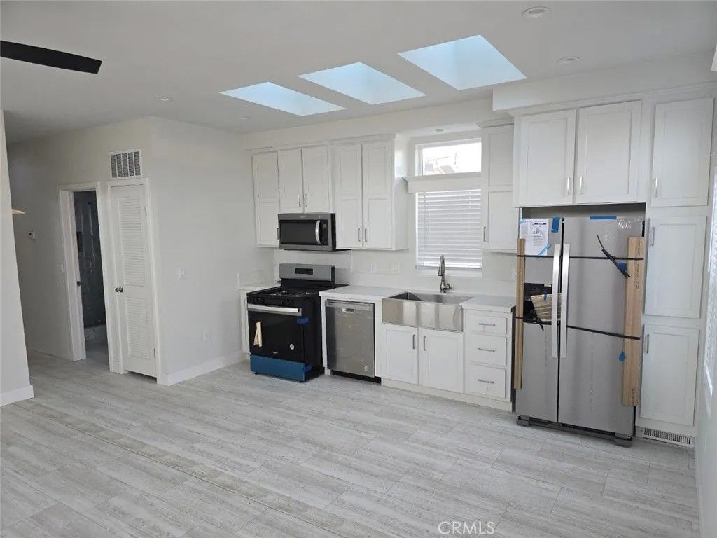 Photo of 13096 Blackbird St #15, Garden Grove, CA 92843 (MLS # SR26061256)