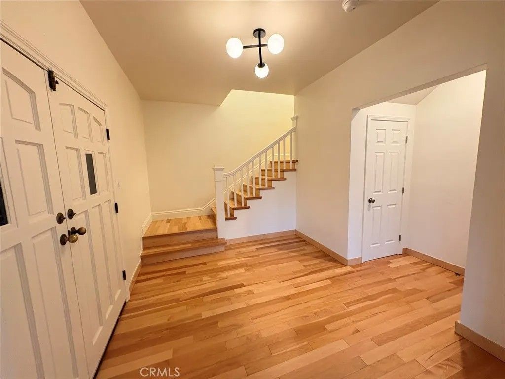 Photo of 1703 W 25th St, Los Angeles, CA 90018 (MLS # DW25280430)