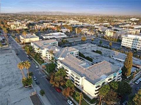 Tiny photo for 11410 Dolan Ave #112, Downey, CA 90241 (MLS # DW25238345)