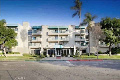 Tiny photo for 11410 Dolan Ave #112, Downey, CA 90241 (MLS # DW25238345)