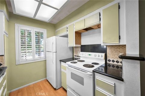 Tiny photo for 3500 S Greenville St #A5, Santa Ana, CA 92704 (MLS # OC25241521)