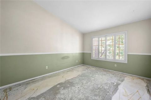Tiny photo for 3500 S Greenville St #A5, Santa Ana, CA 92704 (MLS # OC25241521)