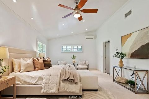 Tiny photo for 4519 Sendero Place, Tarzana, CA 91356 (MLS # SR25242440)