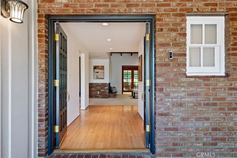 Tiny photo for 4519 Sendero Place, Tarzana, CA 91356 (MLS # SR25242440)