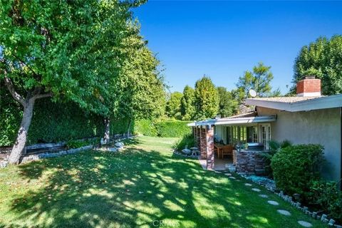 Tiny photo for 4519 Sendero Place, Tarzana, CA 91356 (MLS # SR25242440)