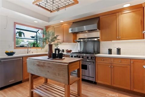 Tiny photo for 4519 Sendero Place, Tarzana, CA 91356 (MLS # SR25242440)