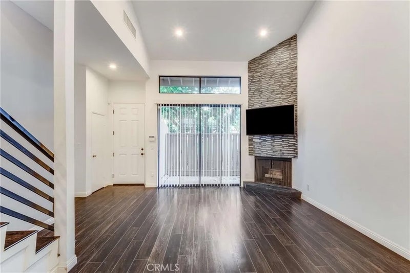 15133 Magnolia Boulevard D