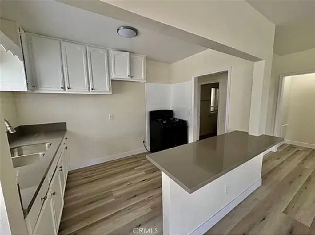 Photo of 549 E 17th Street #551, Long Beach, CA 90813 (MLS # OC26053804)