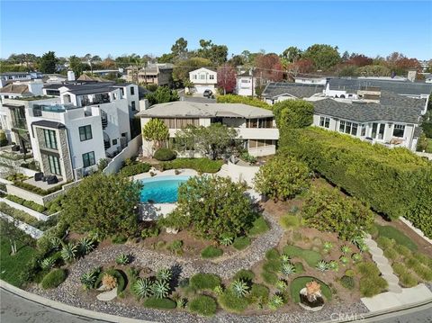 Photo of 101 Kings Place, Newport Beach, CA 92663 (MLS # NP25271243)
