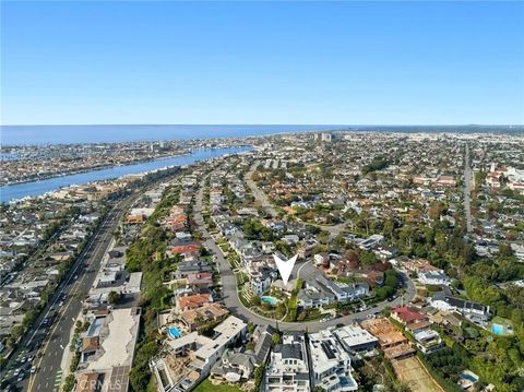 Tiny photo for 101 Kings Place, Newport Beach, CA 92663 (MLS # NP25271243)