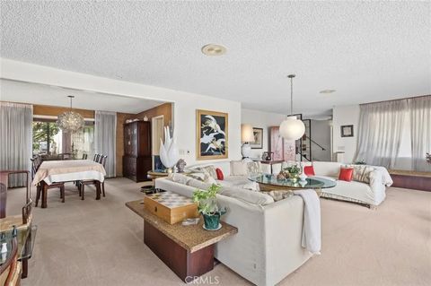 Tiny photo for 101 Kings Place, Newport Beach, CA 92663 (MLS # NP25271243)
