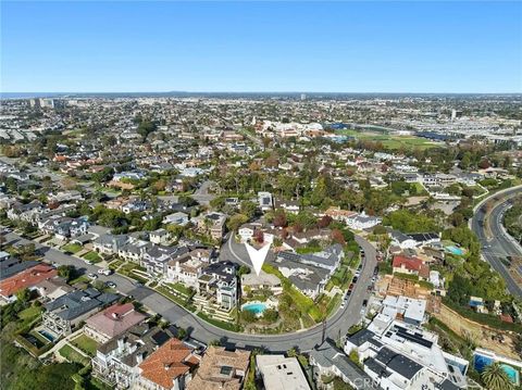 Tiny photo for 101 Kings Place, Newport Beach, CA 92663 (MLS # NP25271243)