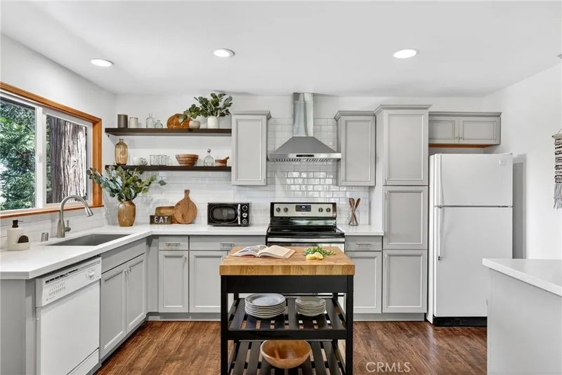 176 Fir Terrace