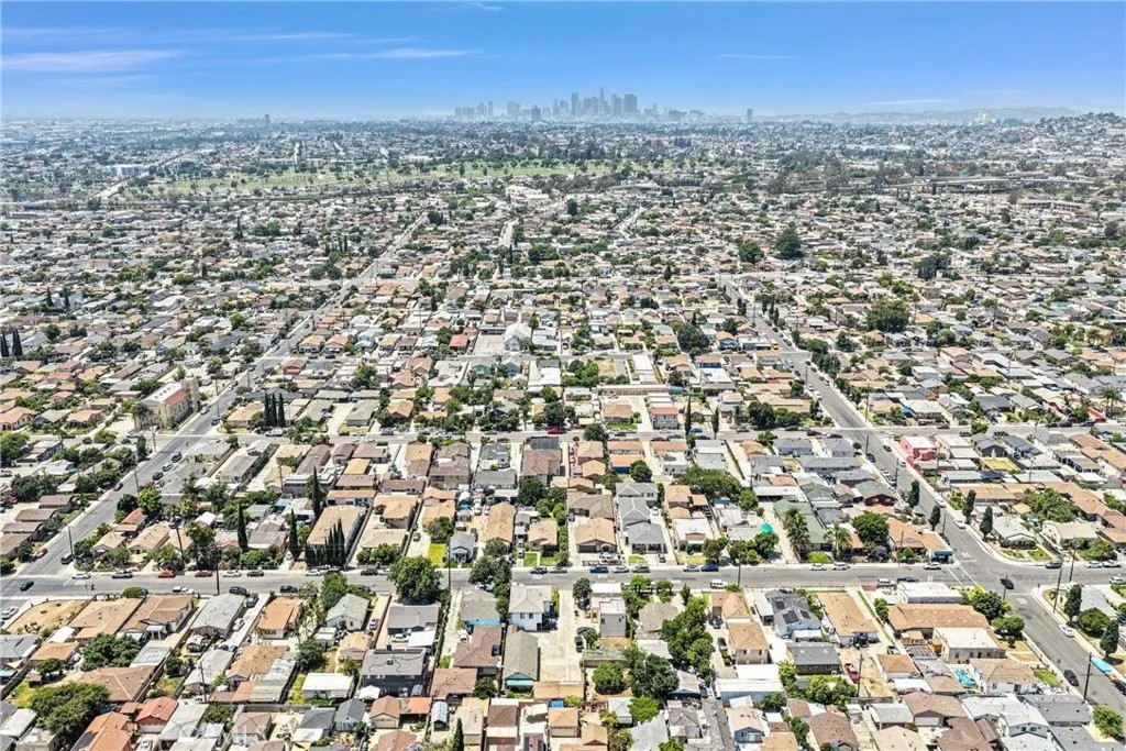532 S La Verne