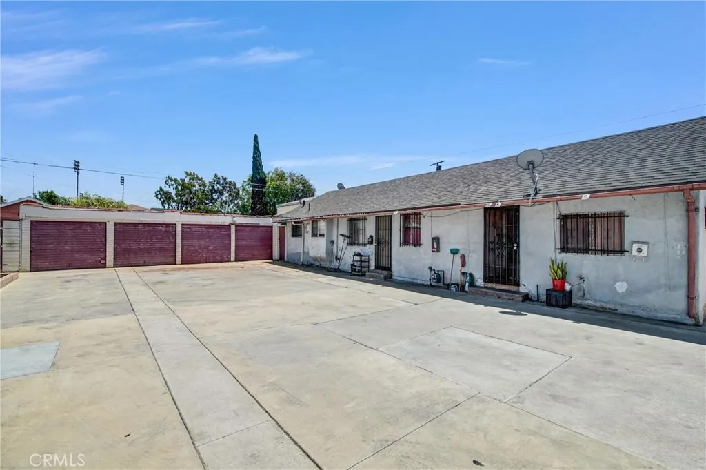 532 S La Verne