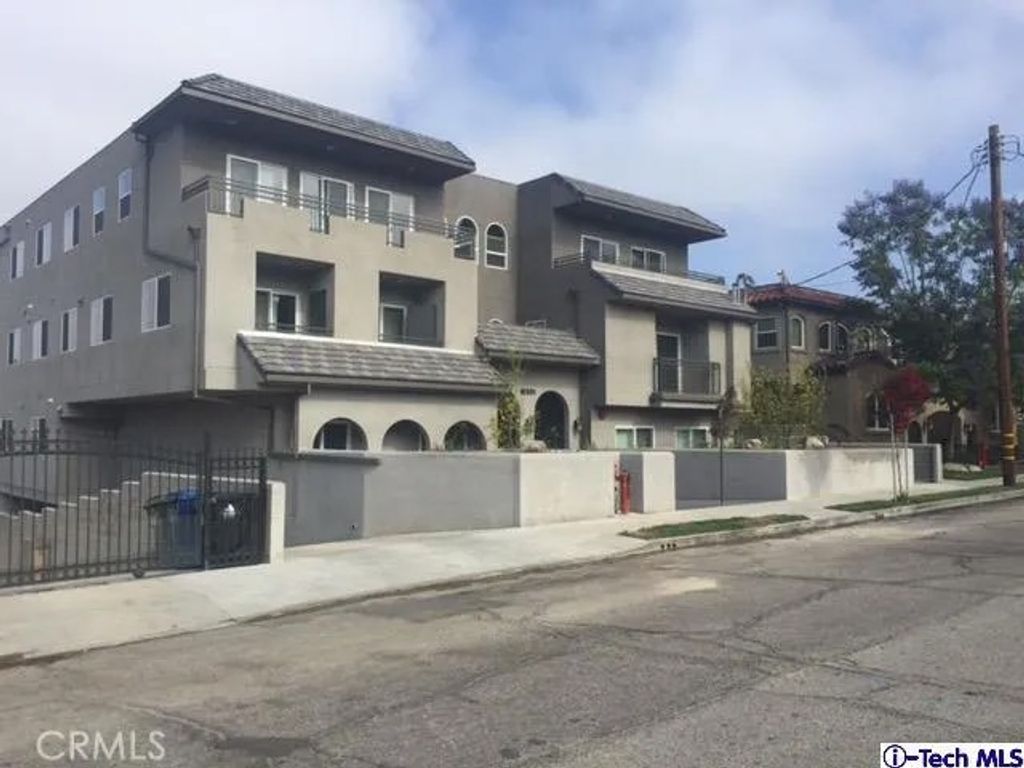 Photo of 10201 Mountair Avenue #103, Tujunga, CA 91042 (MLS # GD26067260)