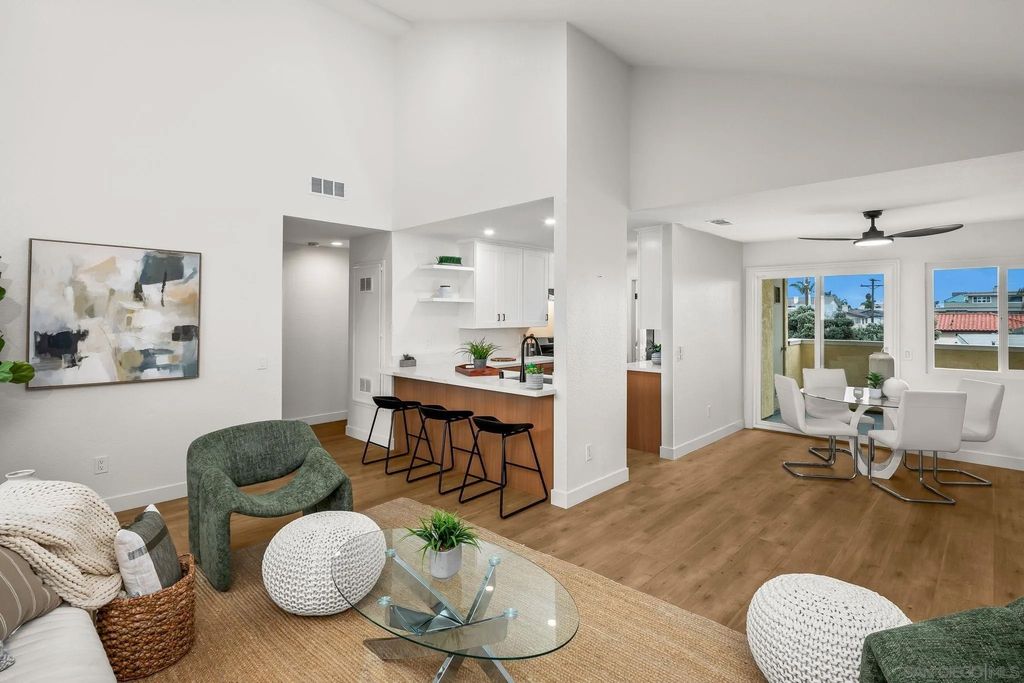 Photo of 152 Evergreen Ave #4, Imperial Beach, CA 91932 (MLS # 260011263)