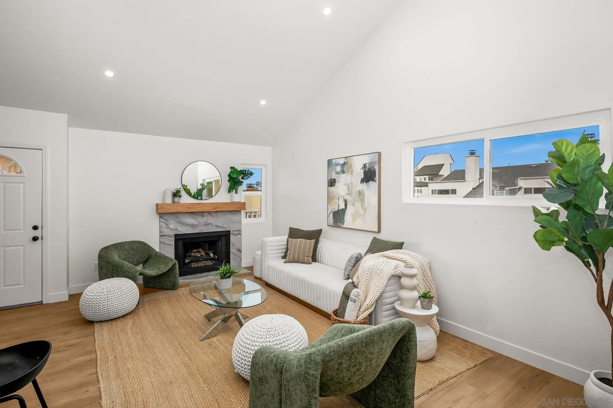 152 Evergreen Ave 4