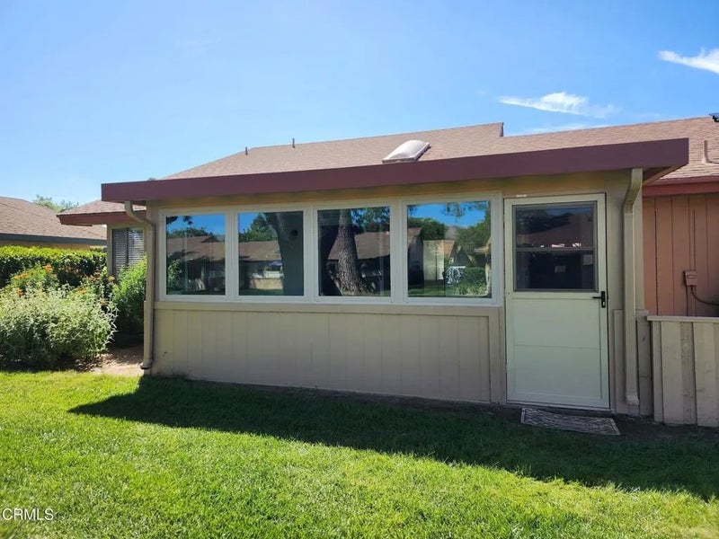 5142 Village 5