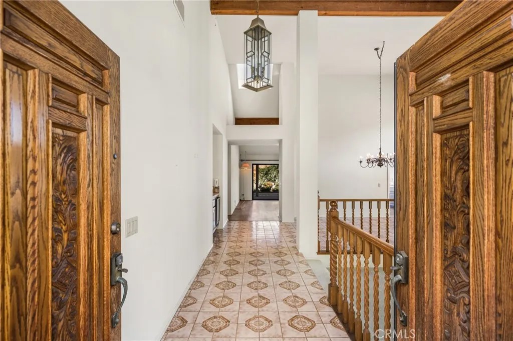 5735 E Elsinore Avenue