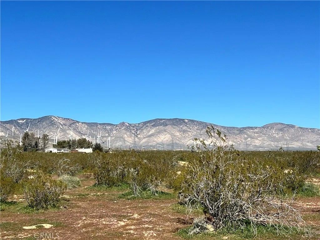 Photo of 0 Susan Ave, Mojave, CA 93501 (MLS # SR26033236)