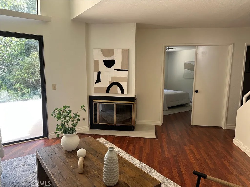 3050 La Paz Ln C