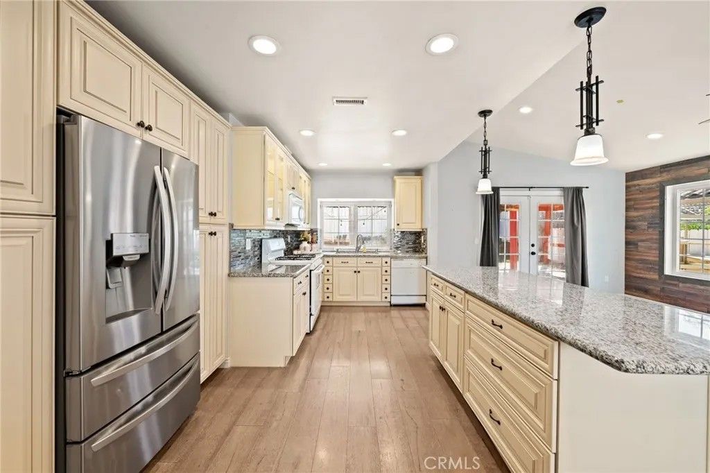 Photo of 741 Cleveland Ave, Escondido, CA 92026 (MLS # SW25251042)